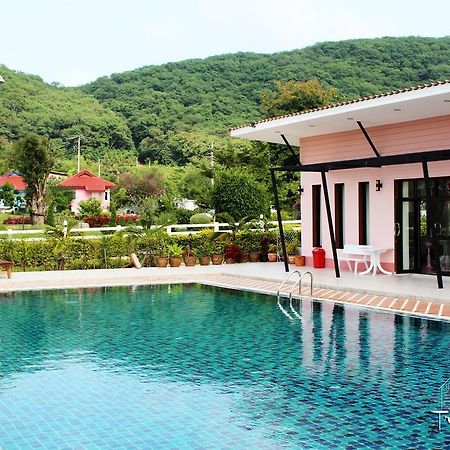 Triple P Home Resort Pak Chong Exteriör bild